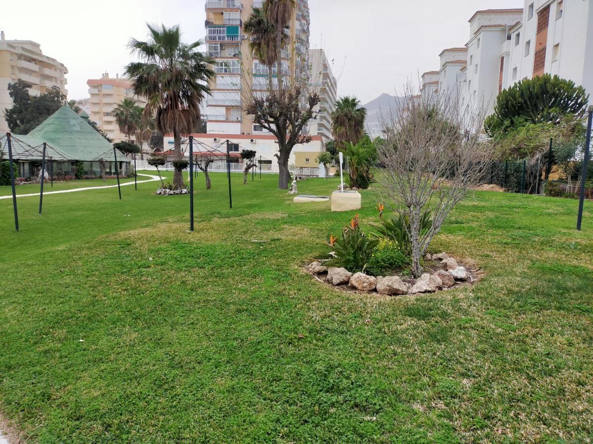 Benalmadena ,Apartamento-Estudio Primera Linea De Playa Bagian luar foto