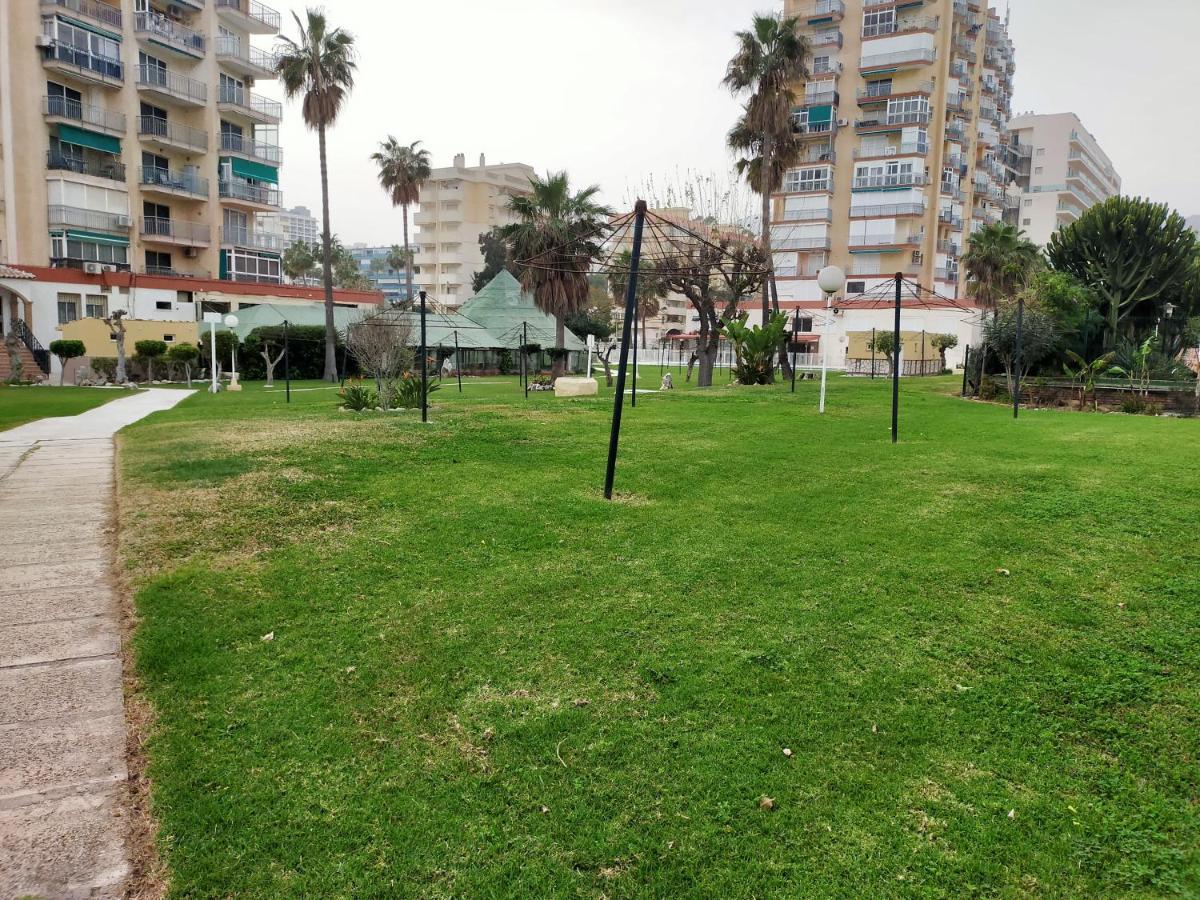 Benalmadena ,Apartamento-Estudio Primera Linea De Playa Bagian luar foto