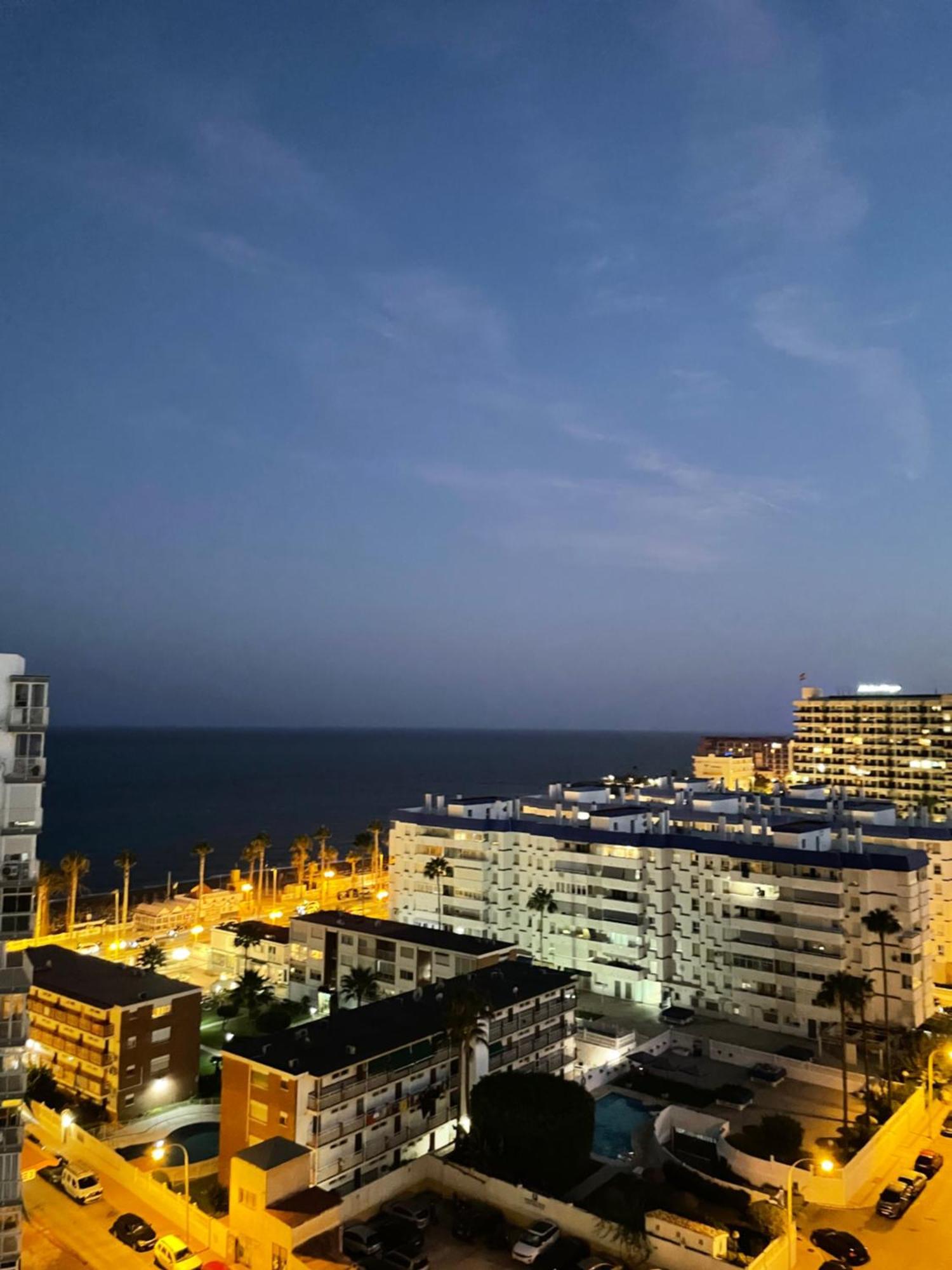 Benalmadena ,Apartamento-Estudio Primera Linea De Playa Bagian luar foto