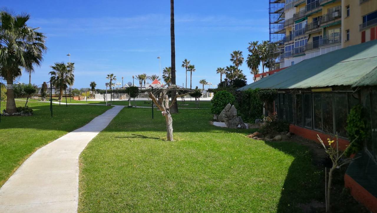 Benalmadena ,Apartamento-Estudio Primera Linea De Playa Bagian luar foto